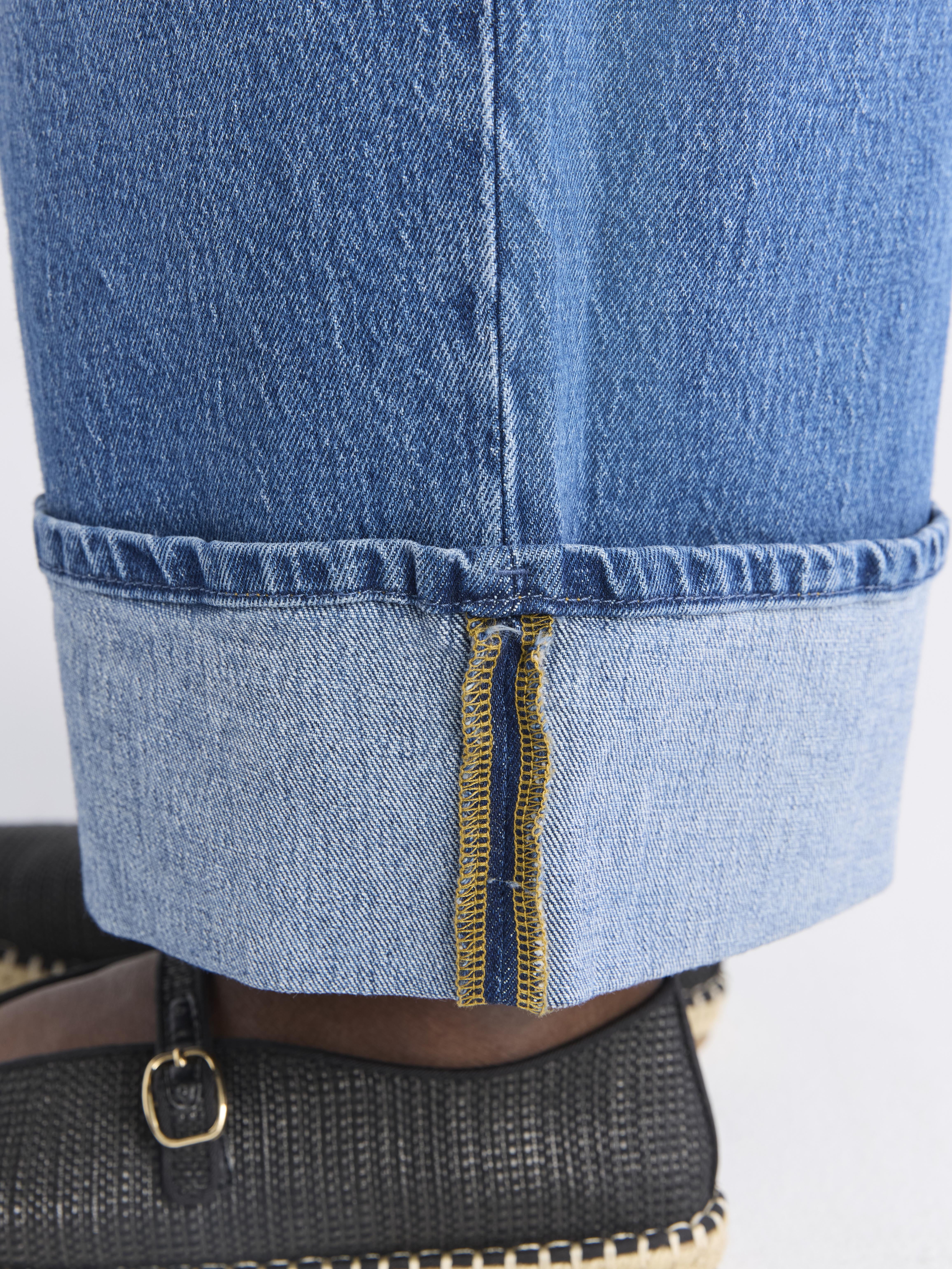 Free Assembly Women’s High Rise Cuffed Jean Pants with Patch Pockets, 30" Inseam, Sizes 0-28W