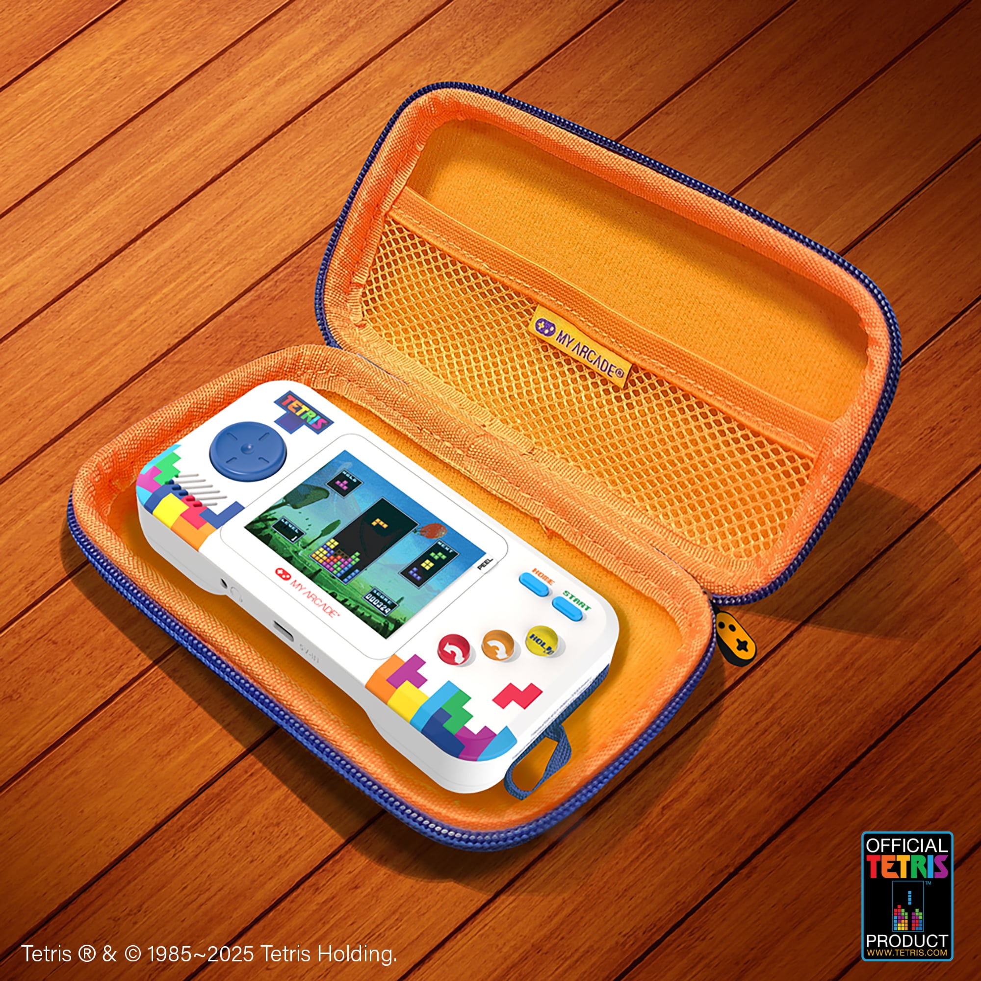 Tetris Pocket Player Pro + Travel Case
