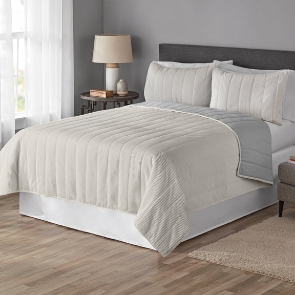 Mainstays Corduroy White Striped Polyester Adult Quilt, King Reversible
