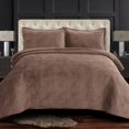 thumbnail image 1 of Tribeca Living Edredón de Terciopelo Extragrande Juego de Cama Queen de Tres Piezas 260 g/m² El Juego Acolchado de Terciopelo Suave Incluye un edredón y Dos Fundas de Almohada Capri Taupe, 1 of 1