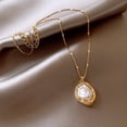 thumbnail image 3 of Collar de Perlas Irregulares, Collar Ligero, Accesorios de Nicho de Lujo, Collar Irregular de Alta Gama, Color Dorado, 3 of 6