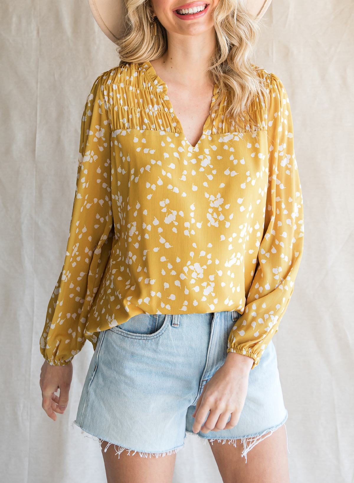 Blouses for Women Long Sleeve V Neck Smocked Tops Casual Boho Floral Print Chiffon Blouse Shirts Yellow M