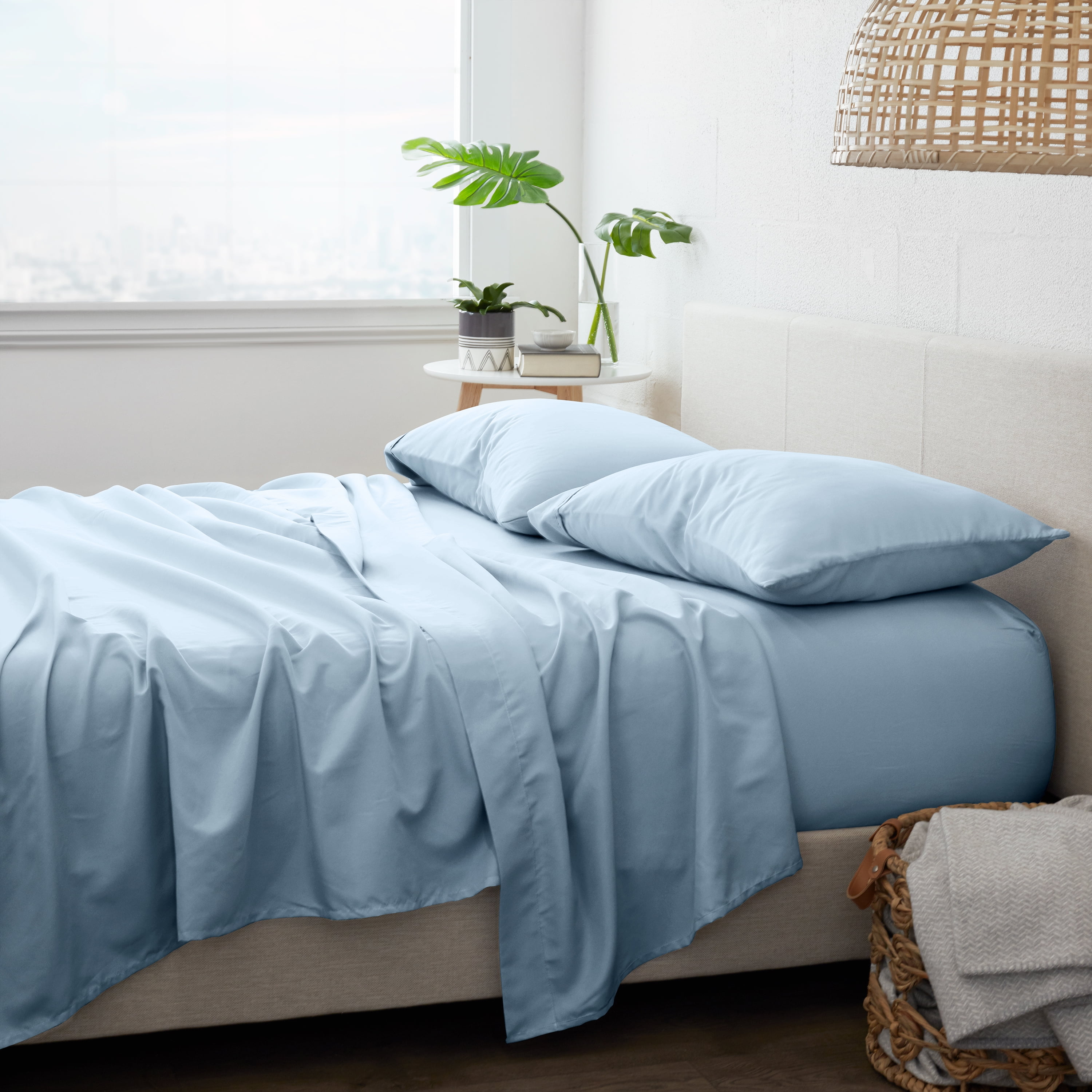 Noble Linens 4 Piece Solid Microfiber Bed Sheet Set, Light Blue, Full