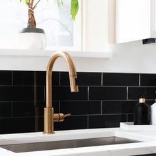 Smart Tiles Peel and Stick Backsplash, 5 Adhesive Tiles, Oslo Black, 22.56"x10.87"