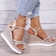 thumbnail image 1 of Zapatos de mujer de verano Boca de pescado Tacón de cuña medio Sandalias de mujer con hebilla de metal Wmkox8yii  nm9568, 1 of 6
