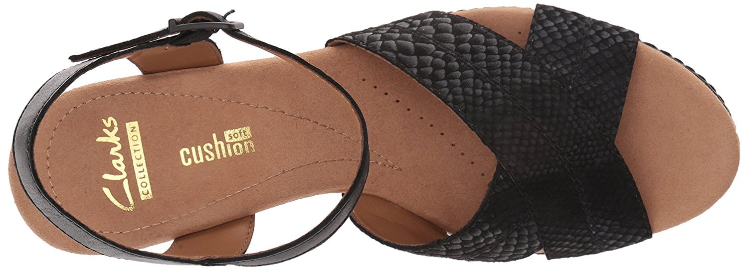 clarks women's helio latitude wedge sandal