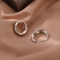 thumbnail image 4 of Pendientes de anillo liso, pendientes de aguja de plata, anillo para oreja femenina, uñas de hueso, pendientes de estilo frío a la moda, pendientes con hebilla para la oreja, verano, 4 of 6