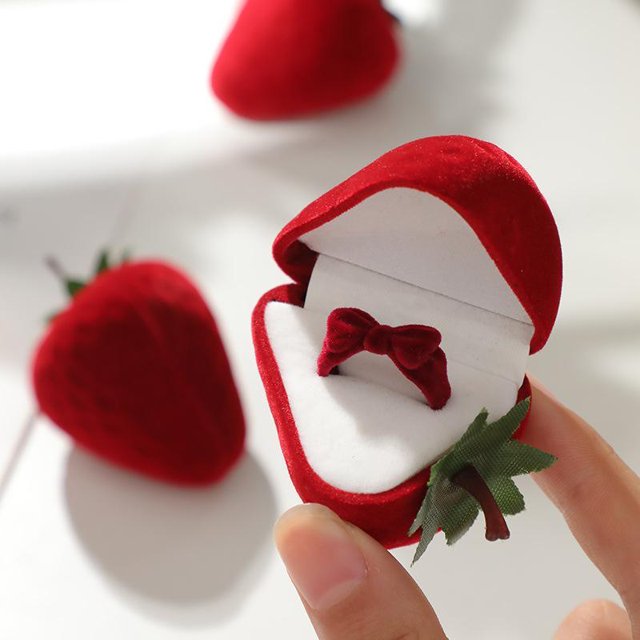 Strawberry Design Ring Box, 1 Count Cute Jewelry Storage Box, Jewelry Organizer, Home Organizer for Jewelry, Ring, Earrings, Necklace