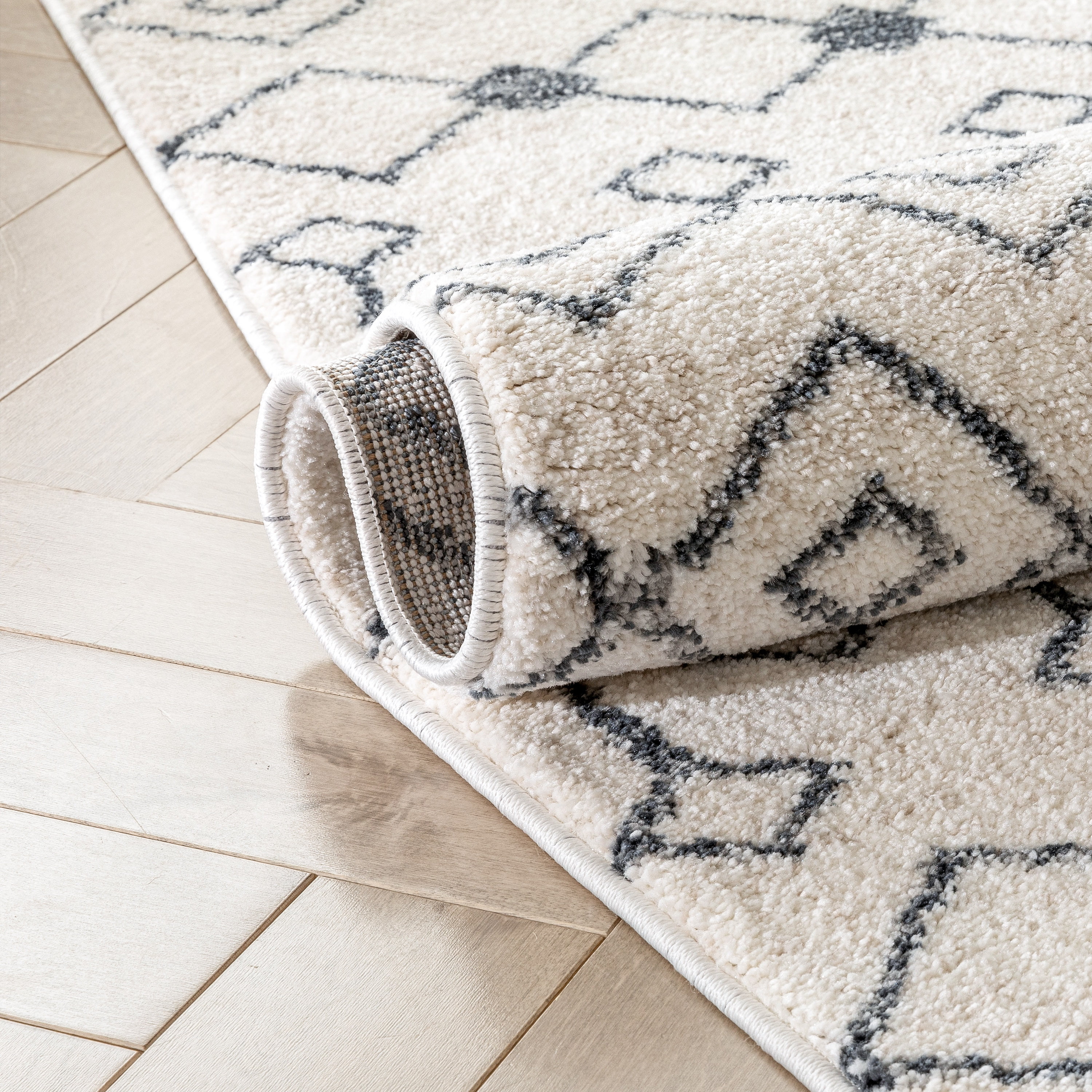 Well Woven Serenity Transistora Tribal Geometric Pattern Charcoal Ivory 7'10" x 9'10" Area Rug