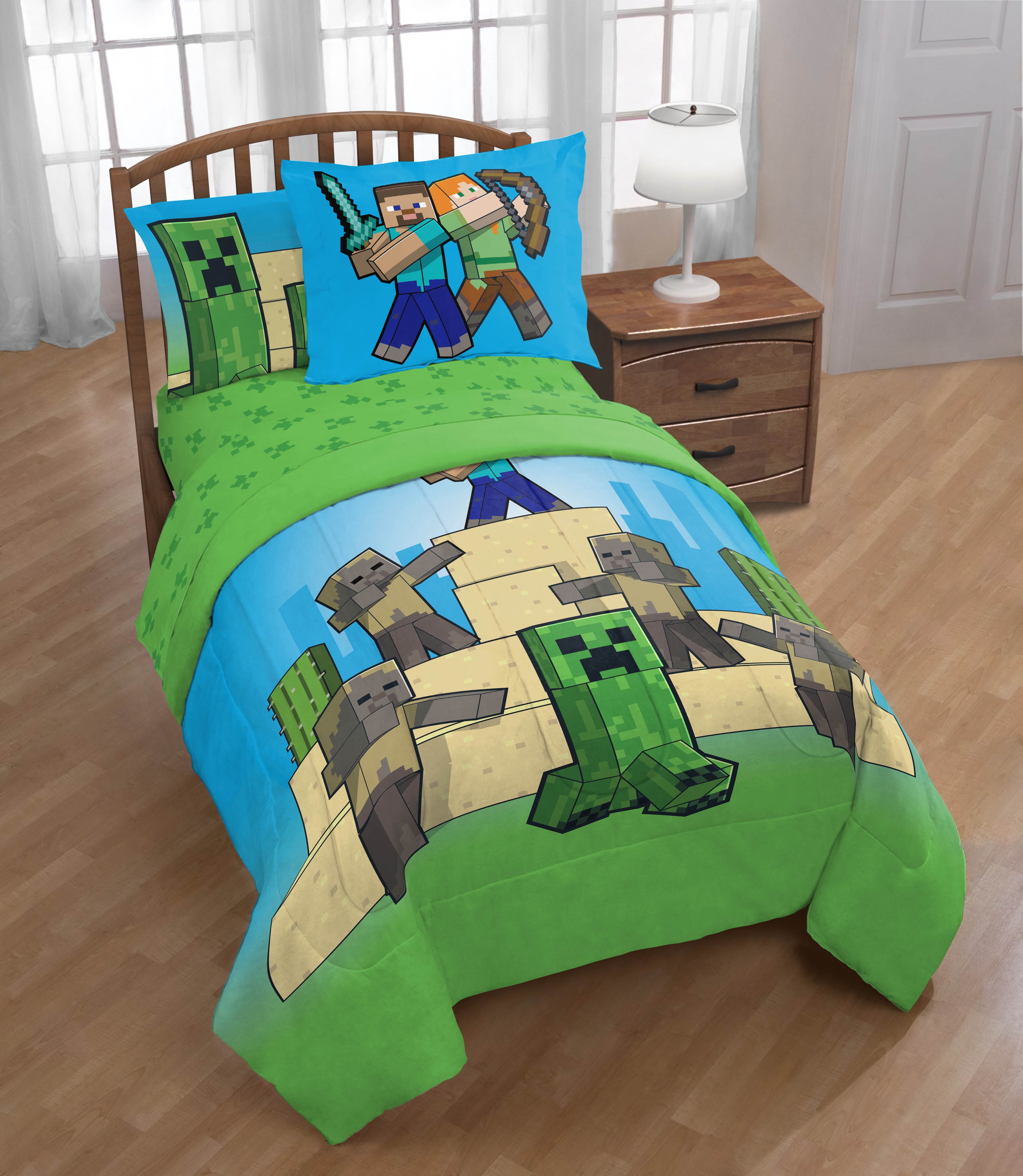 Minecraft Desert Mob Action 5 Piece Twin Size Kids Comforter Set with Sham - Gaming Bed Sets for Kids and Teens
