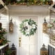 thumbnail image 1 of xihome Corona navideña artificial para colgar en la puerta, decoracin de flores de plstico, 55 cm (21,65 pulgadas), color verde., 1 of 6
