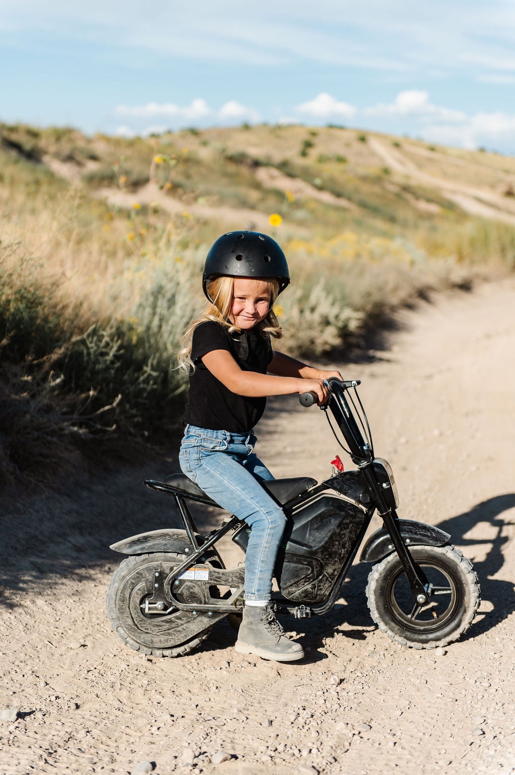 Drift Hero 250W Electric Powered Mini Bike, 24v, 2 parental speed controls, up to 9MPH, Motorcycle for Boys Girls