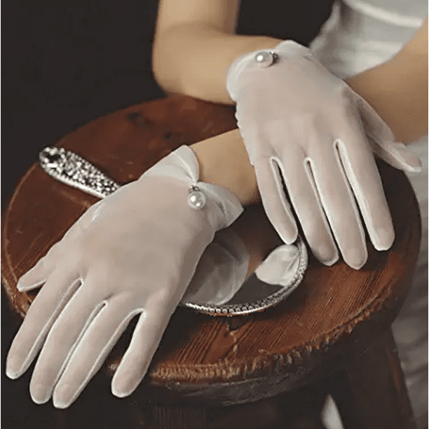 Lace evening gloves deals