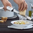 thumbnail image 2 of Rallador de parmesano y rallador de limón Microplane Premium Classic, 2 of 5