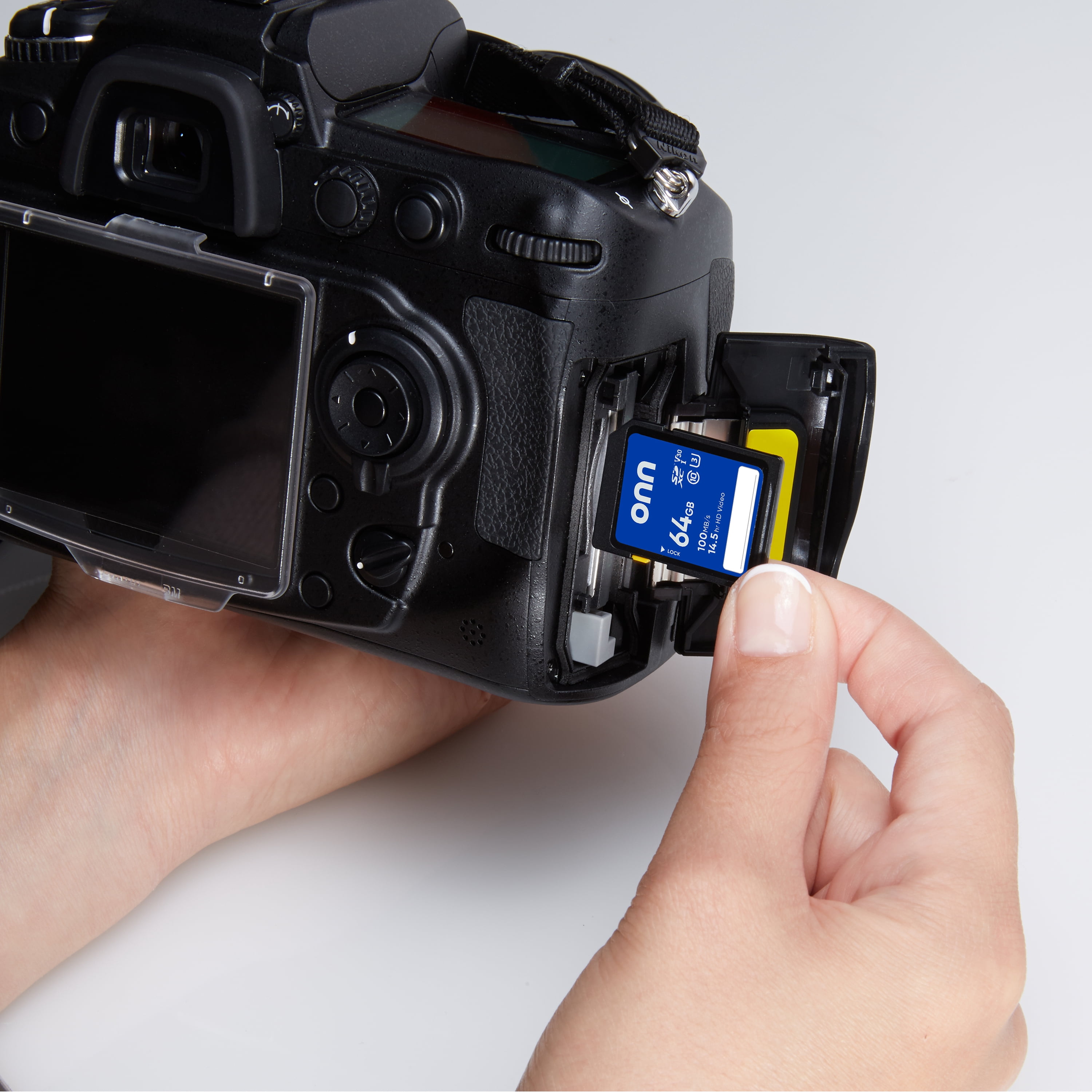 onn 64GB C10 U3 V30 SDXC Flash Memory Card, UHS-I, 4K UHD, for DSLR Cameras, Point & Shoot Cameras