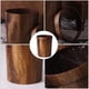 thumbnail image 3 of Cesto De Basura De Grano De Madera Bote De Basura De Plástico Redondo Bote De Basura De Granja con Anillo De Presión Contenedores De Basura para El Hogar 22 * ​​29 Cm, 3 of 5