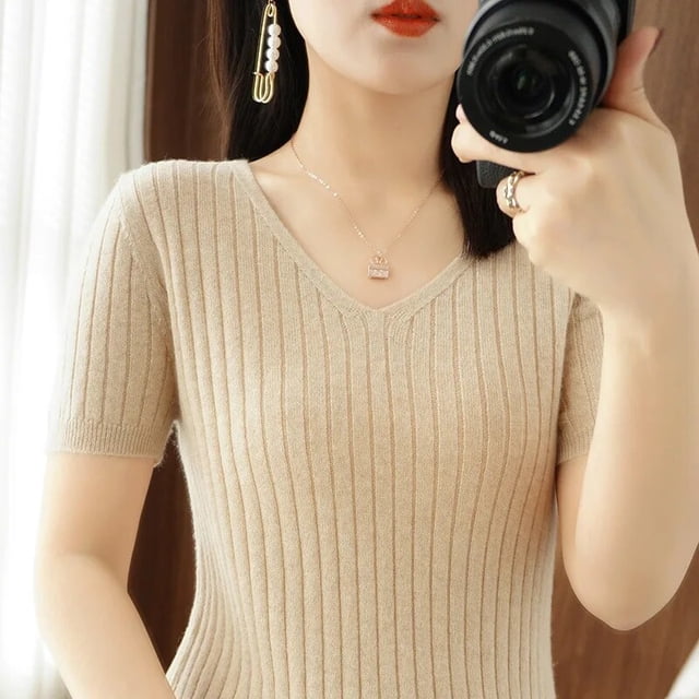 Pull Femme Printemps Été 2023 Col en V Manches Courtes T-Shirt Mode Coréenne Ajusté