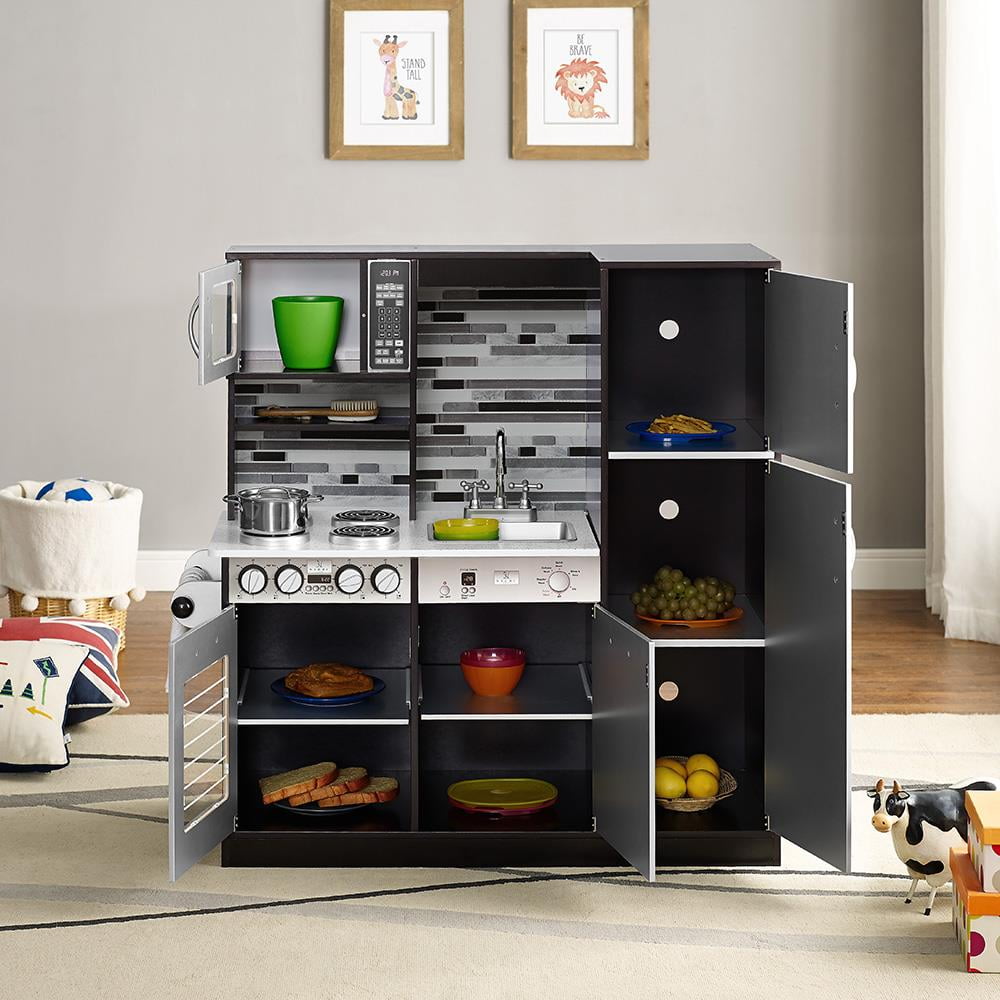 naomi play kitchen