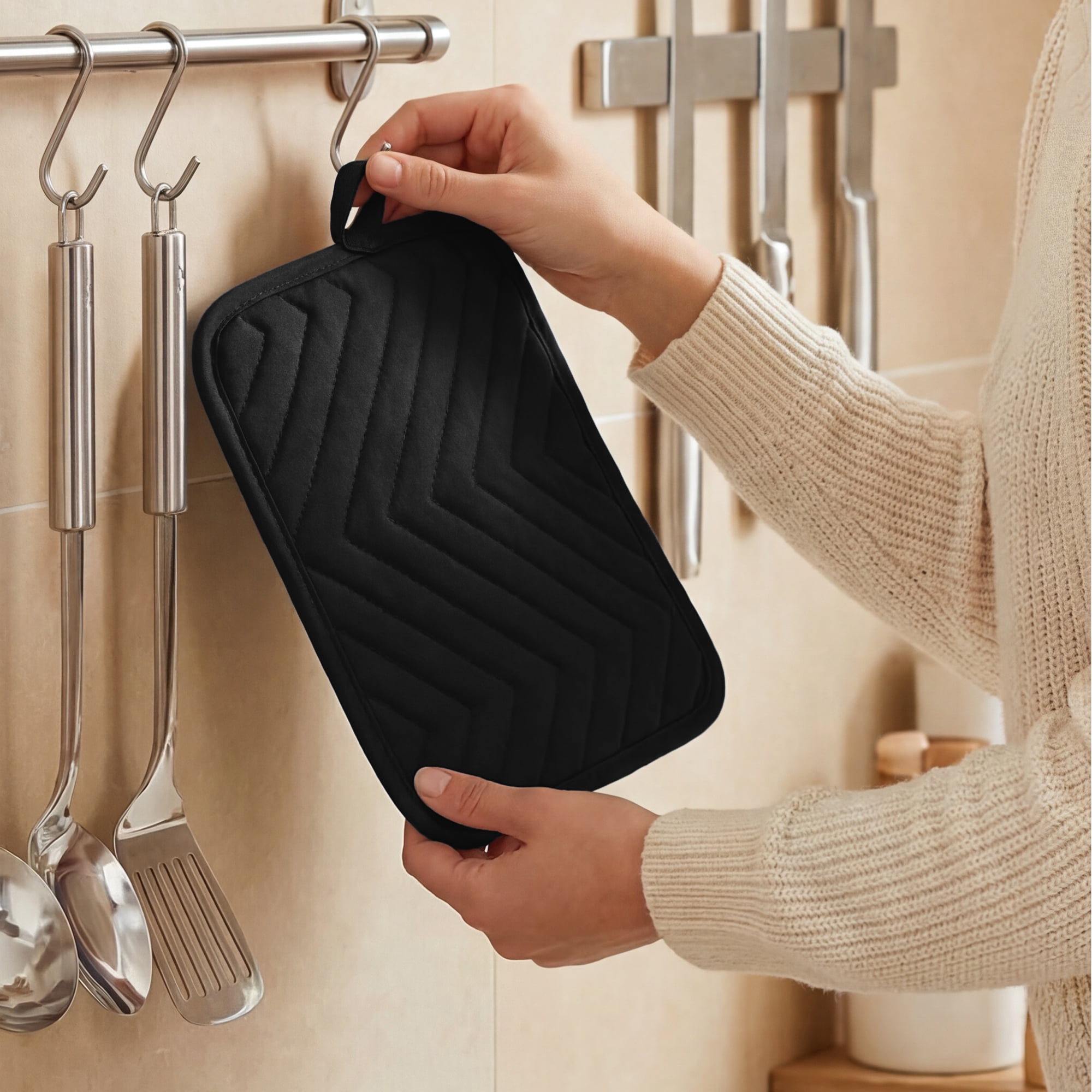 Unique Bargains 2 Pcs Pot Holders Heat Resistant Non Slip Hot Pads for Kitchen Black 9.1"x7.1"
