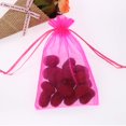 thumbnail image 4 of Bolsas de regalo SumDirect, 100 unidades, organza transparente, 10 x 15 cm, color rosa intenso, 4 of 7