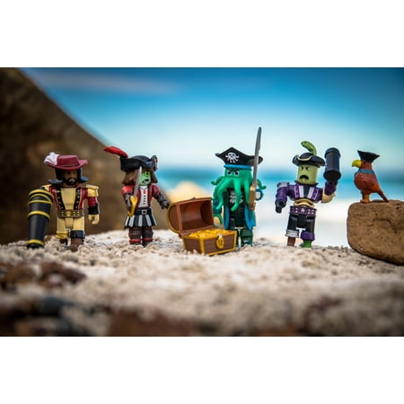 Roblox Action Collection - Pirate Showdown Four Figure Pack [Includes Exclusive Virtual Item]