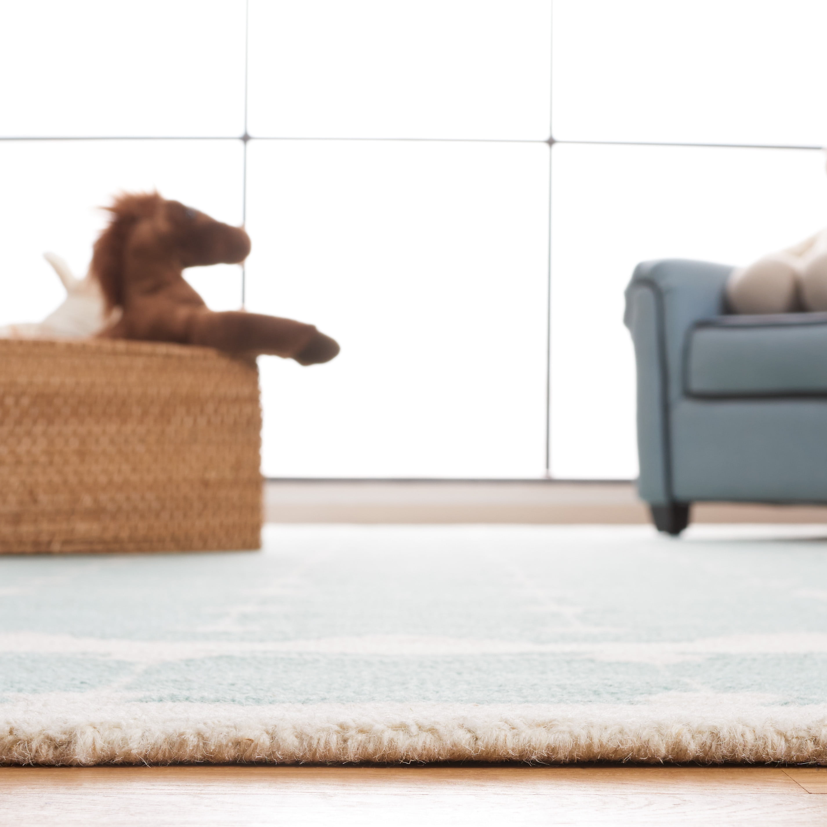 SAFAVIEH Kids Bordered Swivel Lattice Area Rug, Turquoise/Ivory, 5' x 5' Square