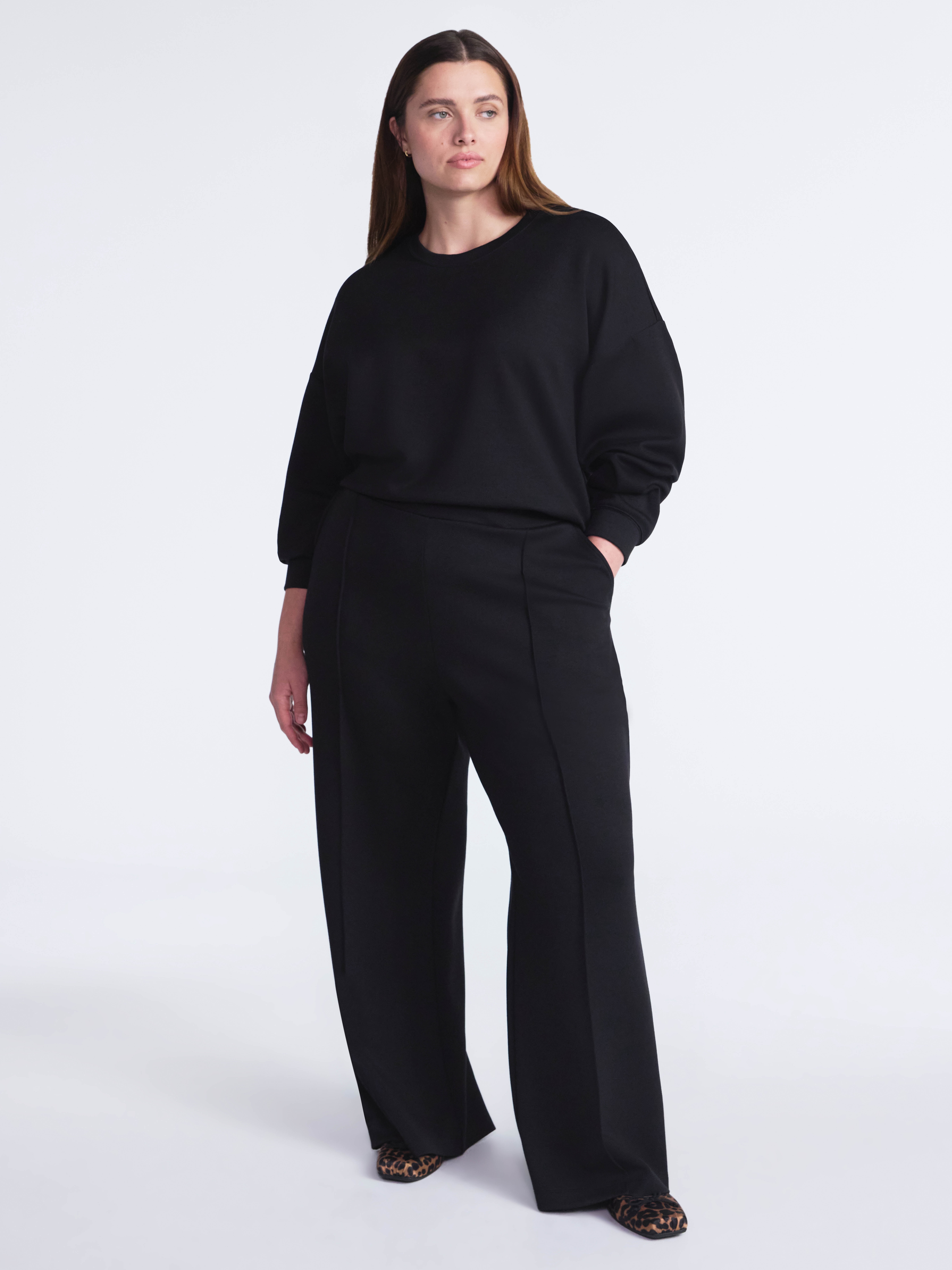 Scoop Women’s and Women’s Plus New Scubaknit Seamed Sweatpants, Regular and Short Lengths, Sizes XS-4X
