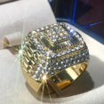 thumbnail image 1 of Accesorios Anillo de moda para hombre de marca europea y americana Anillo de baile callejero con diamantes completos Anillo de diamantes, 1 of 6