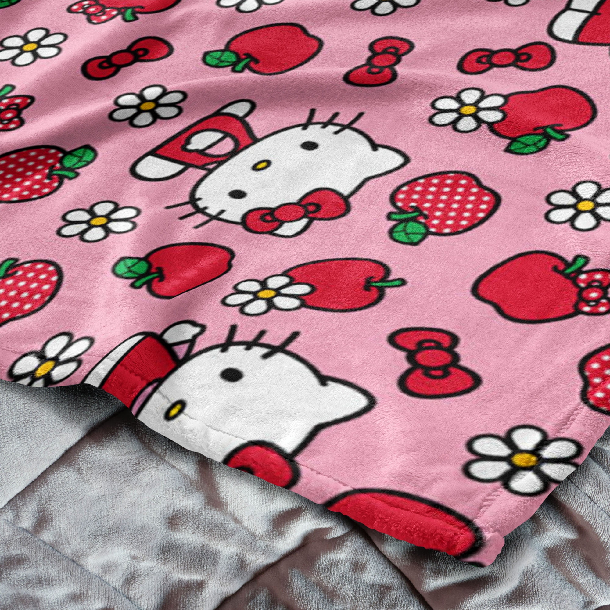Hello Kitty Friendly Feeling Cloud 350 GSM Throw 60x70