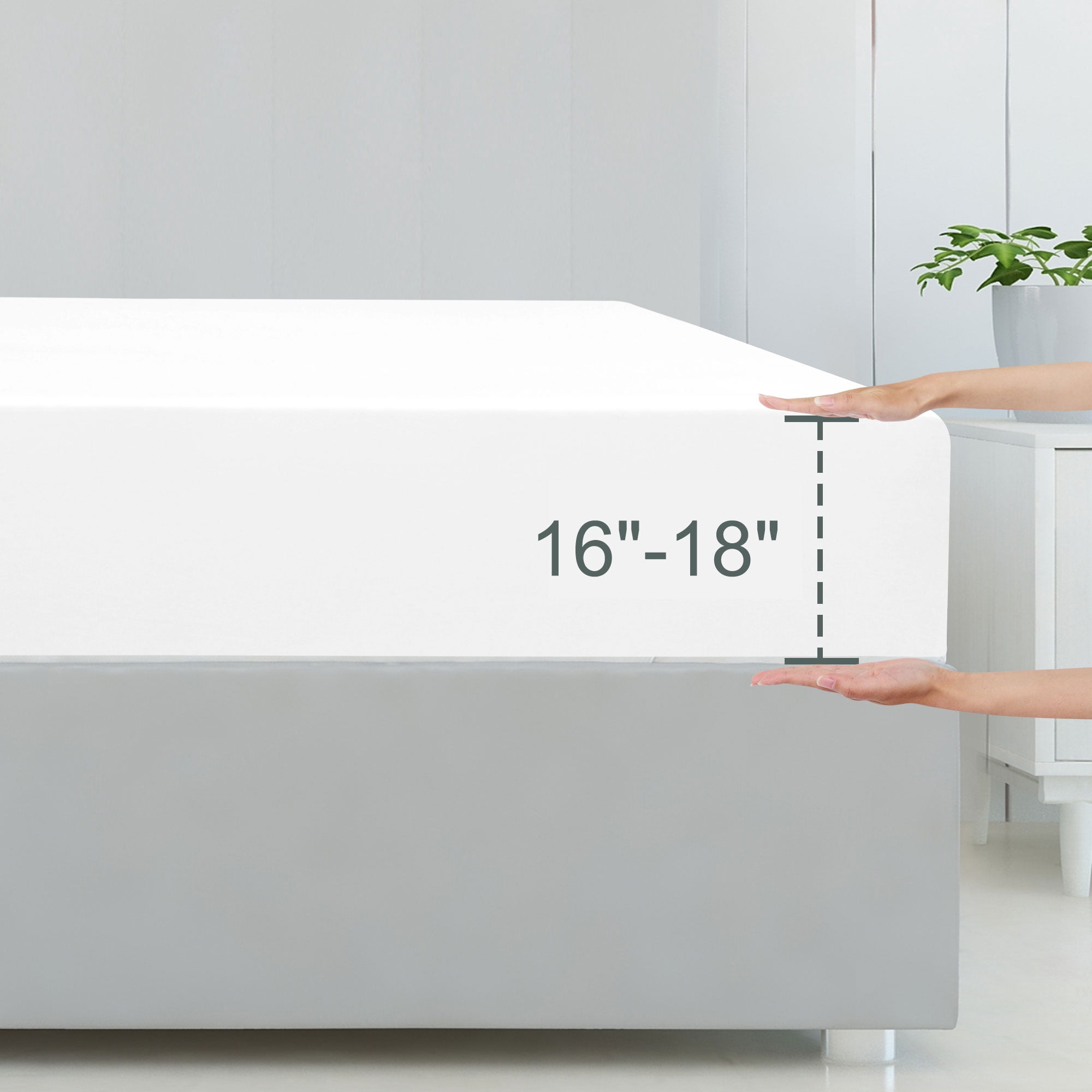 REGALWOVEN Fitted Sheet, Viscose Derived from Bamboo Soft Silky Breathable Wrinkle Fade Resistant Sheets with 16" Deep Pocket Queen White
