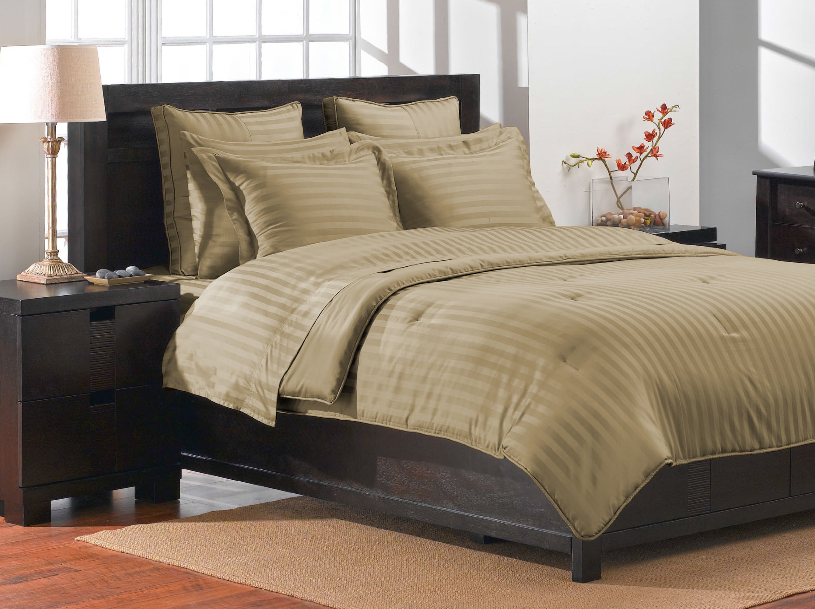 Damask Stripe Reversible 3Piece Taupe Comforter Set Full/Queen size