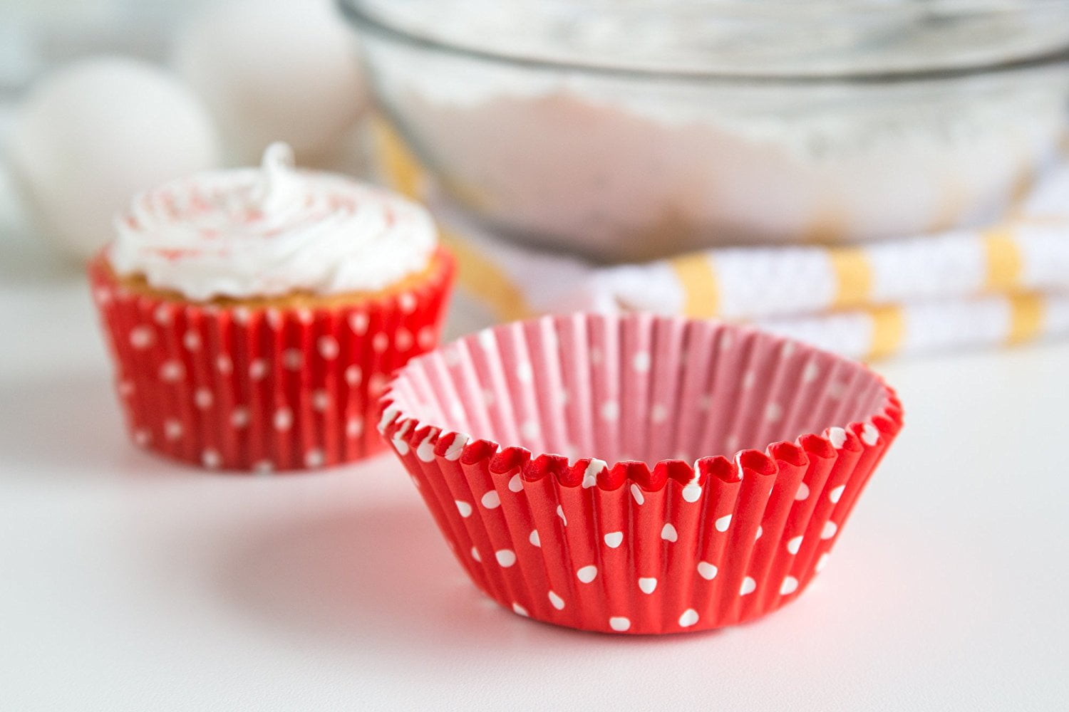 Red Mini Cupcake Liners  Red Midi Baking Cups, Greaseproof Wrappers Bulk -  Sweets & Treats™