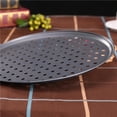 thumbnail image 4 of Bewildely Pizza Crisper Net Hoja laminada en frío Accesorios para hornear Bandeja antiadherente de forma redonda perforado Suministro de Herramientas y accesorios para hornear No.1, 4 of 6