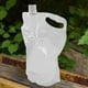 thumbnail image 5 of Bidón de agua de 2 litros, plegable, transparente, con práctico vertedor, ideal para picnics, barbacoas, montañismo y senderismo., 5 of 9