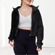 thumbnail image 2 of Sudadera recortada para mujer Sudadera de salón de color sólido Tops cómodos de entrenamiento de invierno, 2 of 8