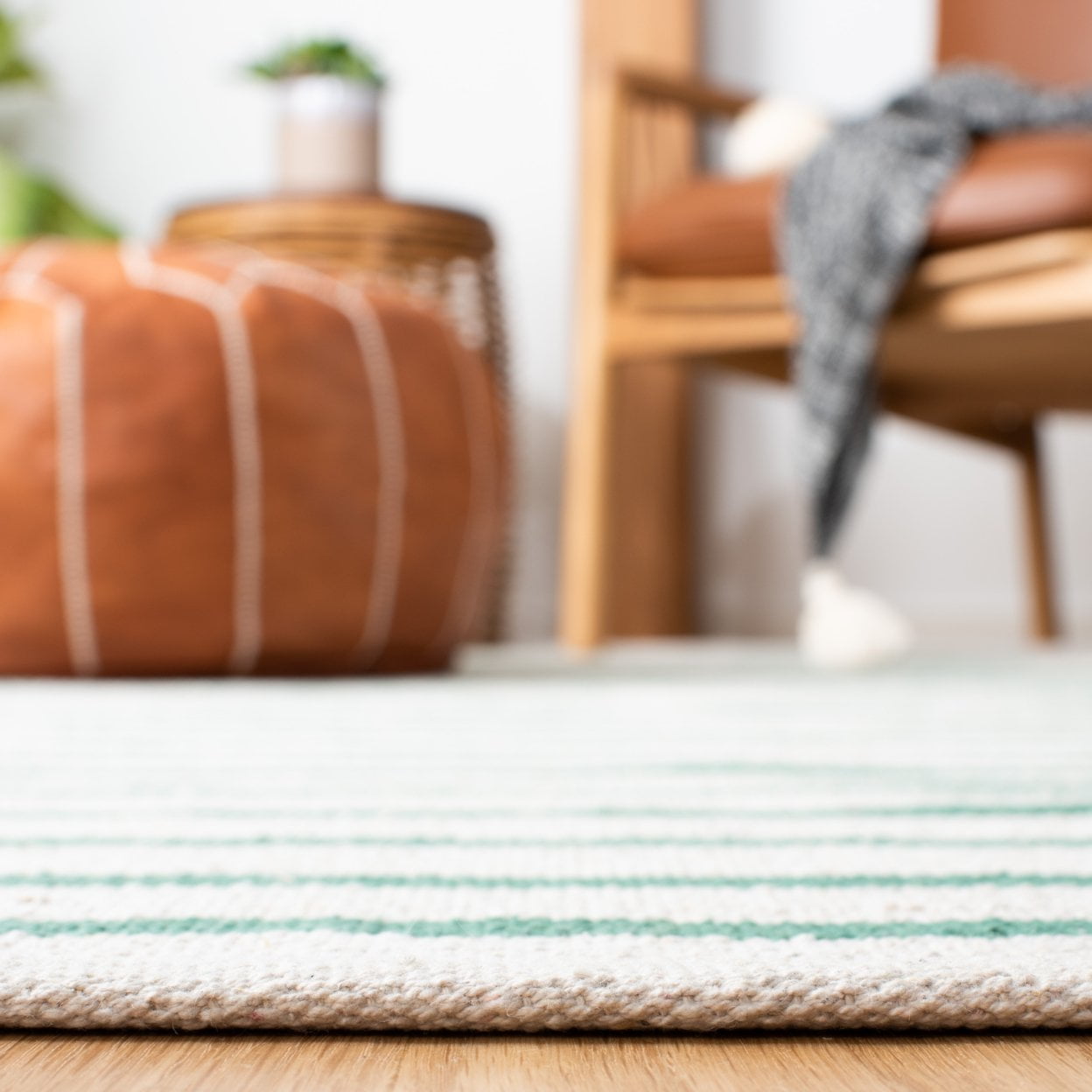 SAFAVIEH Montauk Amadine Striped Cotton Area Rug, Ivory/Dark Green, 5' x 8'