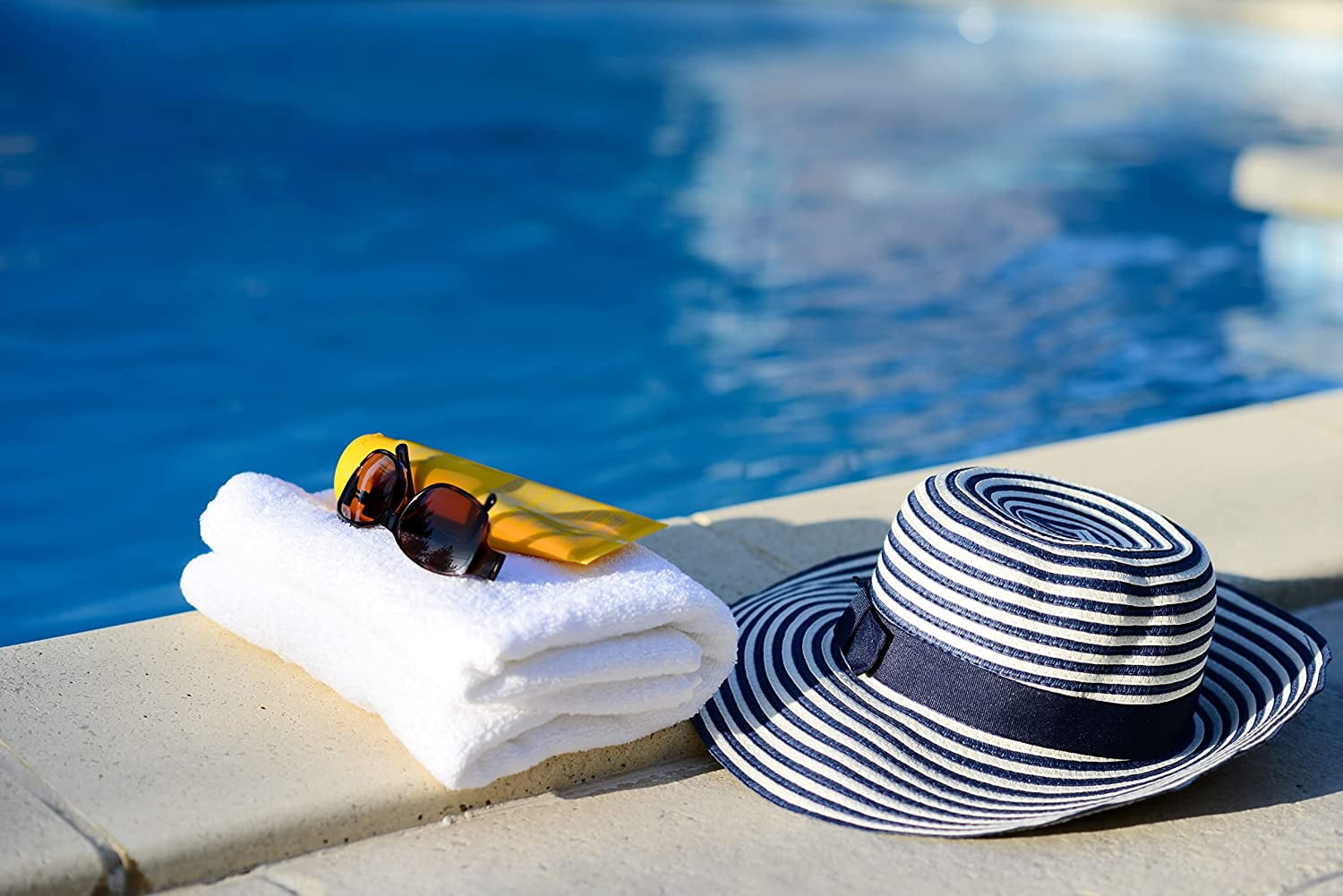 Gold Textiles Premium Bath Towel 27x54 Large White 24 Pcs Ring Spun Cotton Hotel Spa Beach & Resort