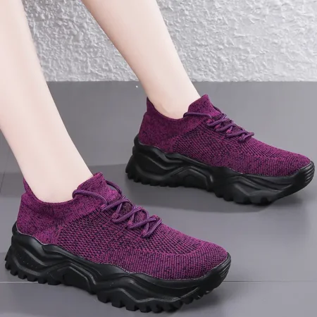 

Outdoor Soft Sole Flying Woven Sneakers Breathable Lace-Up Running Shoes Women‘s Footwear