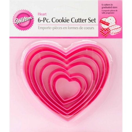 Wilton Metal HEARTS COOKIE CUTTERS Set of 7 Heart Cookie Cutter 