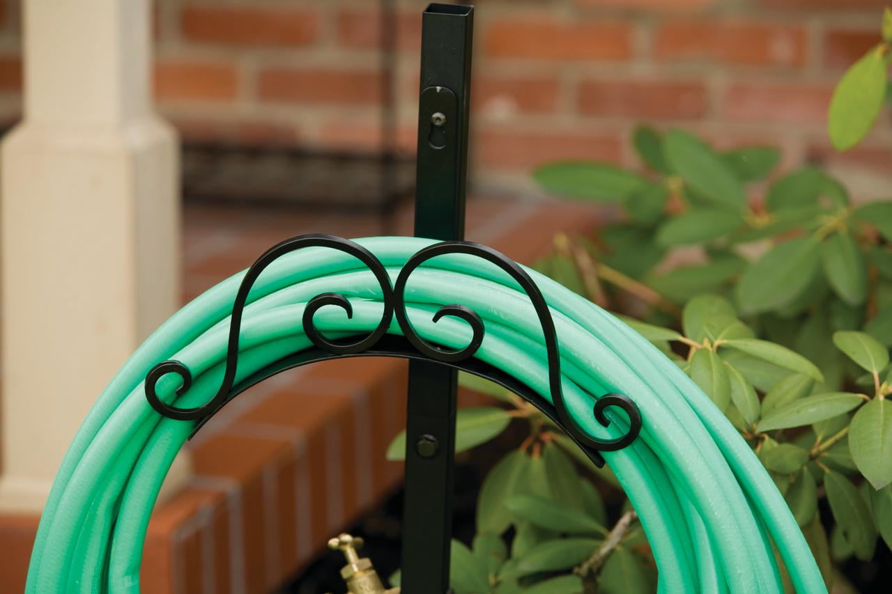 SCROLL HOSE HANGER