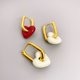 thumbnail image 2 of Pendientes en forma de U chapados en oro de 18 quilates con colgante de corazón de melocotón esmaltado Pendientes de personalidad de moda para mujer, blanco, 2 of 2