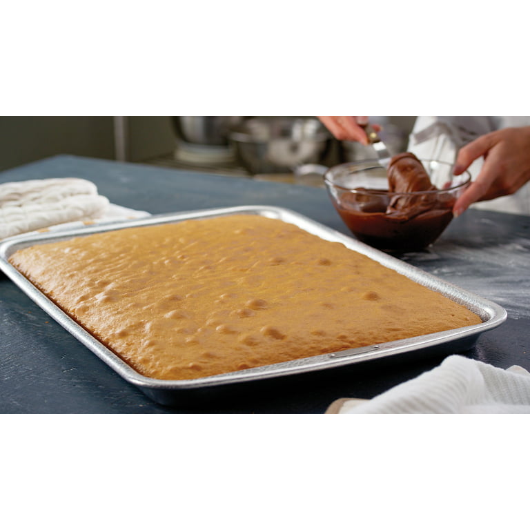 Airbake Jelly Roll Deep Baking Dish, 15.5 X 10.50 X 1.13 – Casazo