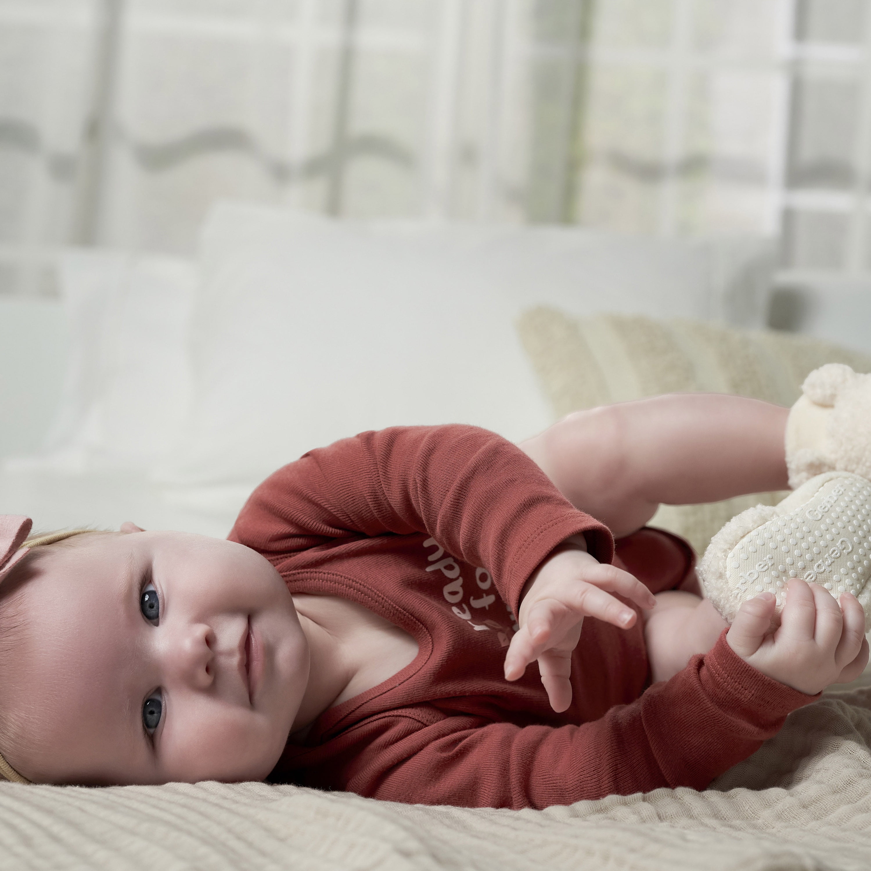 Gerber Baby Gender Neutral Long Sleeve Onesies Bodysuits, 6-Pack, Sizes Newborn - 12 Months
