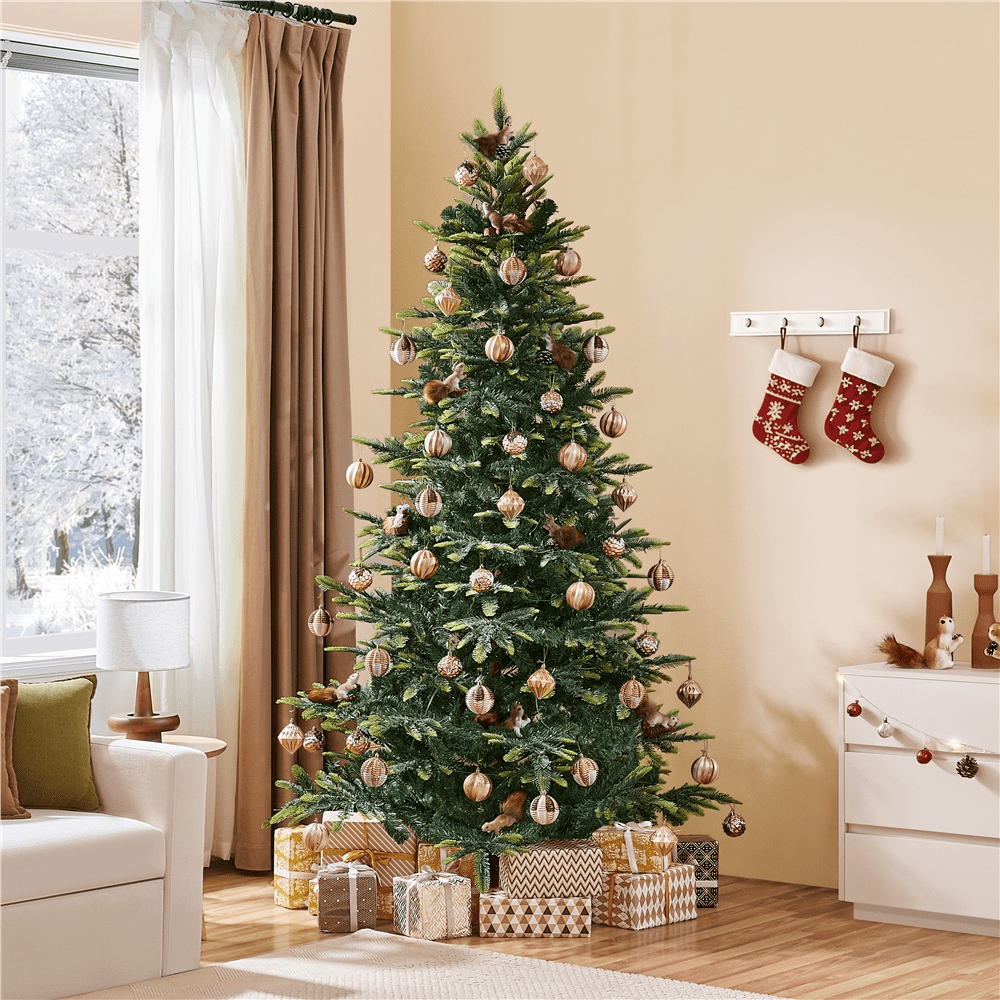 Alden Design 7.5Ft Pre-lit Artificial Christmas Tree with 550 LED Lights, Green
