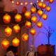 thumbnail image 5 of Luces de cuerda LED de hoja de arce de calabaza | Guirnalda decorativa de 20 LED | 118,1 pulgadas | Multicolor y naranja | Alimentado por batería | Decoración interior y exterior de Halloween de, 5 of 6