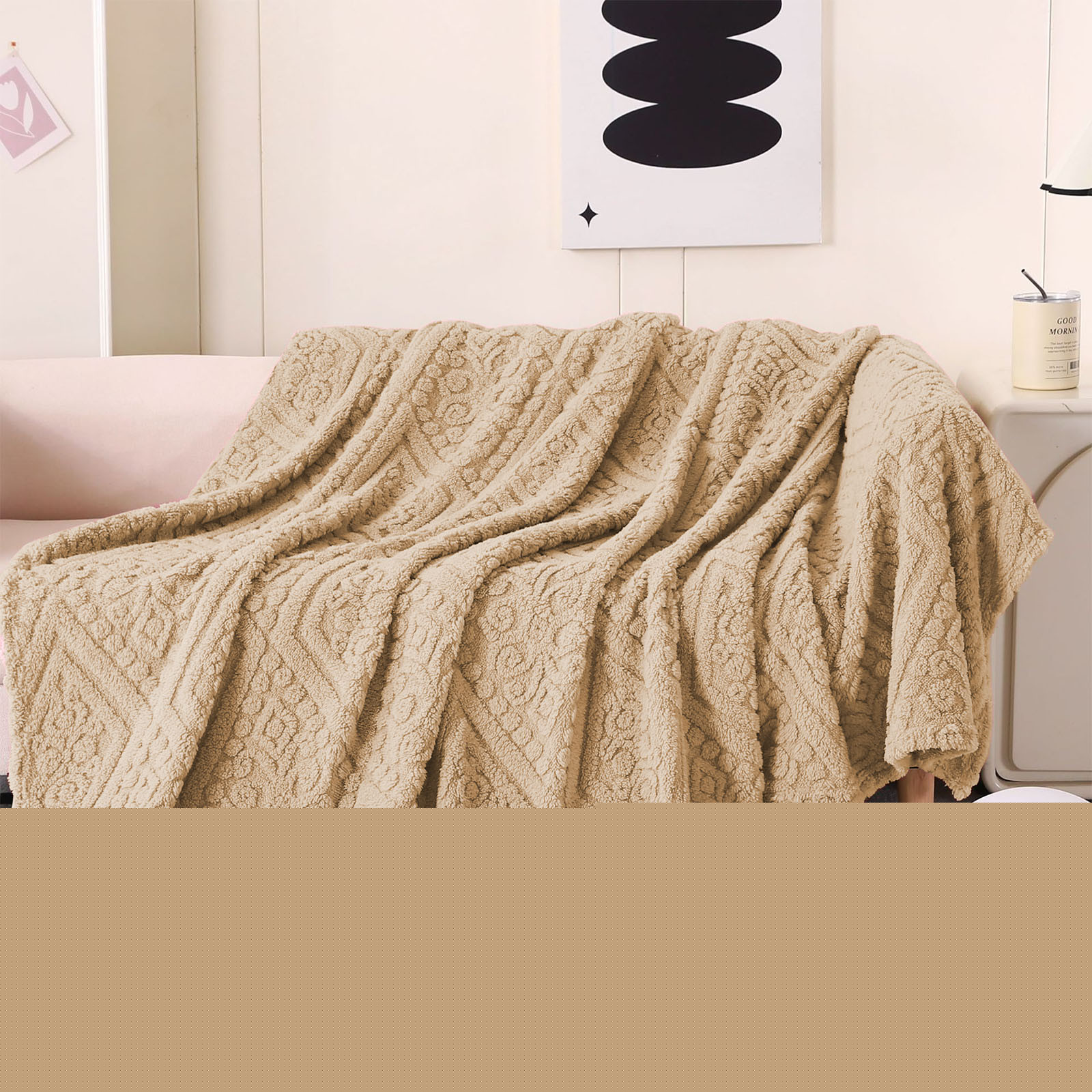 thumbnail image 4 of Yokan Taffeta Reversible Blanket, Luxury Velvet Quilts, Soft Polyester Throw Blanket for Couch, Bed & Office Nap, Perfect Gift Blanket, Cozy Bed Quilts, Multi-Seasonal Use, 4 of 6