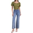 thumbnail image 2 of BLUSA FLORAL PARA MUJERES INSPIRE CHIC CON ESCOTE EN CORAZÓN, MANGAS ABULLONADAS Y ESPALDA ELÁSTICA, TOP CASUAL VERDE OLIVA TAMAÑO S, 2 of 6