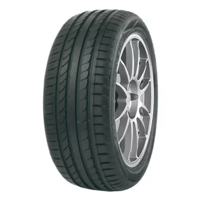 llanta atlas sport green suv 225/65r17 102h neumático negro para SUV y crossovers, vista 3/4 frontal con banda de rodadura asimétrica de tres canales longitudinales y surcos laterales; perfil 225/65R17, índice 102H, montada en rin 17, marca Atlas. A menudo usada como repuesto de viaje para reemplazo rápido en rutas largas.