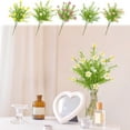 thumbnail image 1 of Flores de margaritas de césped acuático artificial - Plantas verdes de plástico con 5 tenedores para decoración del hogar, arreglo floral artificial de 13" de altura, 1 of 6