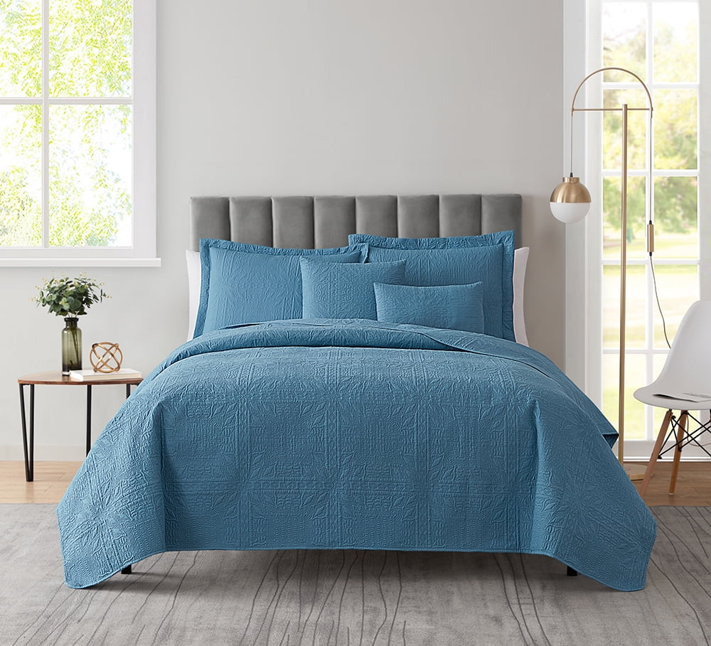 Nestl 4 Piece Quilt Set Twin , Soft Microfiber Lightweight Bedspread Coverlet, Modern Style Ellipse Weave Bed Cover, Blue Heaven